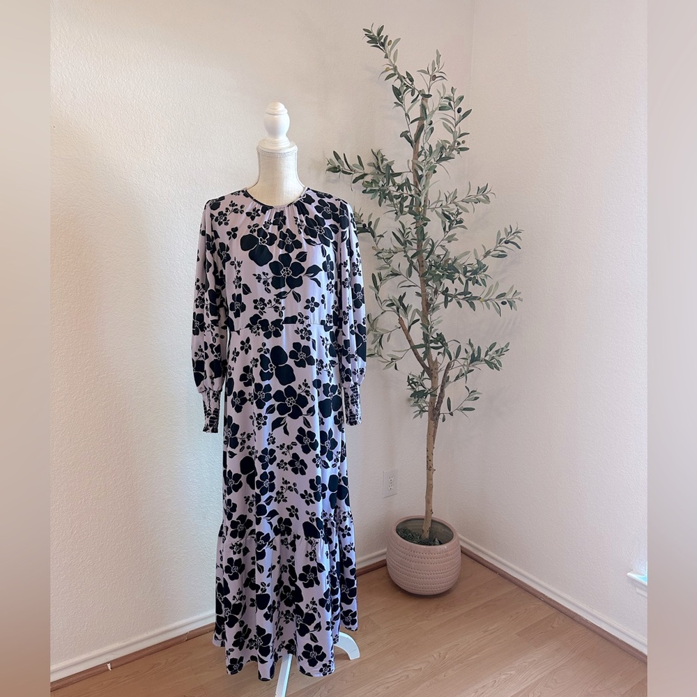 WHO WHAT WEAR LAVENDER BLACK FLORAL LONG SLEEVES MAXI DRESS size L worn once!